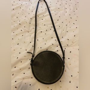 Cute Cos leather circle bag in black